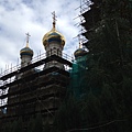 維修中的東正教堂.....