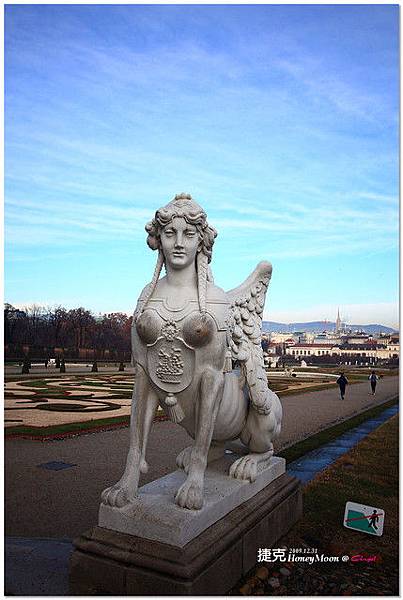 維也納皇宮內的雕像