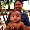 灌溉每一棵綠色小草～無國界兒童醫院Angkor Hospital for Children