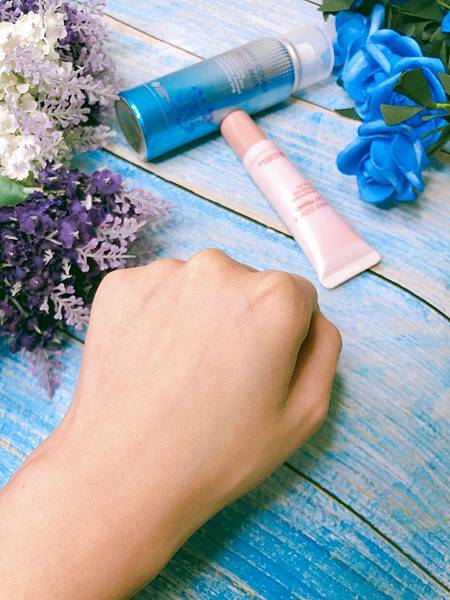 MakeCover底妝精靈3秒隱形薄膜保濕控油定妝噴霧+3D玻尿酸完美貼合妝前乳_210220_6.jpg 試用