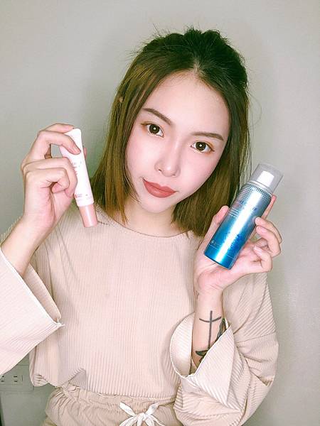 MakeCover底妝精靈3秒隱形薄膜保濕控油定妝噴霧+3D玻尿酸完美貼合妝前乳_210220_10.jpg 試用