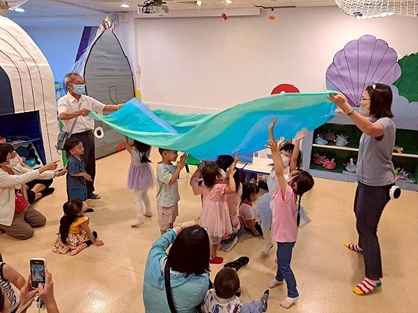 【說故事活動紀錄】《肚臍的洞洞》 【說故事活動紀錄】《肚臍的洞洞》