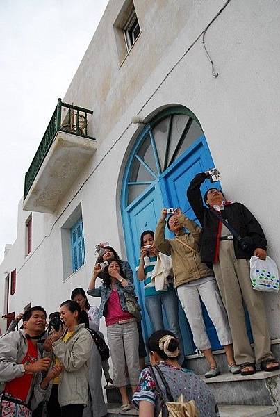 咦？大夥兒在拍啥呢？