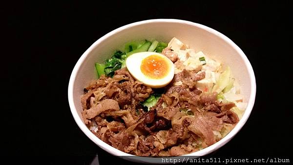 究燒牛--燒肉便當 究燒牛--燒肉便當