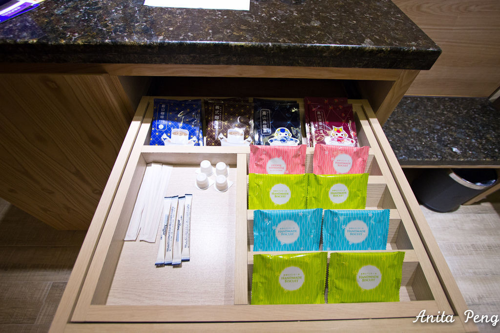 IMG_3300.jpg IMG_3300.jpg