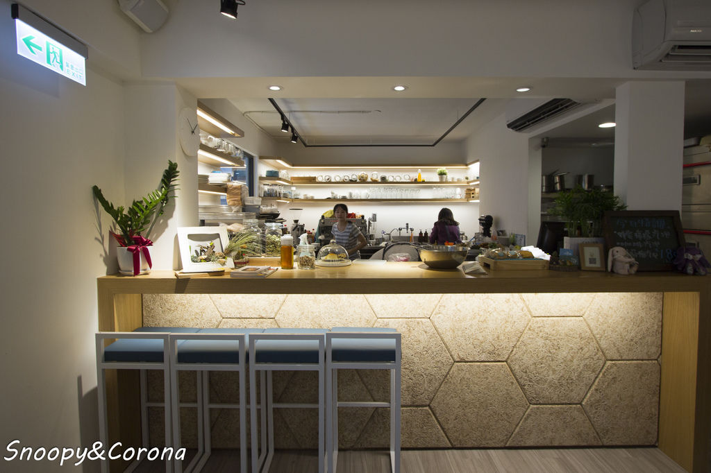 IMG_3935-12.jpg IMG_3935-12.jpg