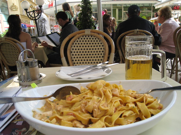 Beer + Pasta = Euro忘了..