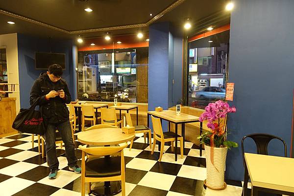 DSC08883.jpg DSC08883.jpg