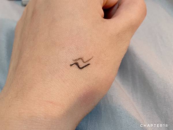 女人知己試用大隊,口碑行銷,部落客行銷,K-Palette 完美持久 專業版眼線液,K-Palette,四色,來自日本,防水,防汗,持久,防油脂,高顯色度,添加補濕成分,呵護眼周皮膚,耐久度,毛筆細軟,屈臣氏販售