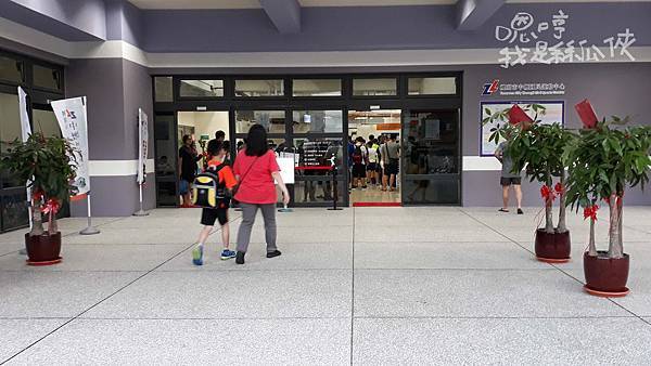 運動中心09.jpg 運動中心09.jpg
