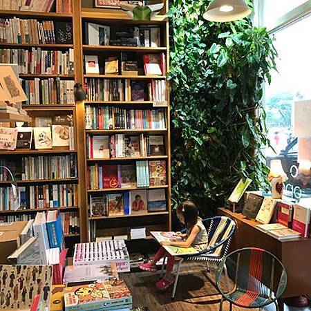 Grassroots Book Room3.jpg