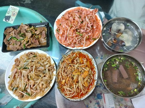 【屏東潮州】傳承近百年的粉紅「阿婆炒粿仔」—114年7月台東