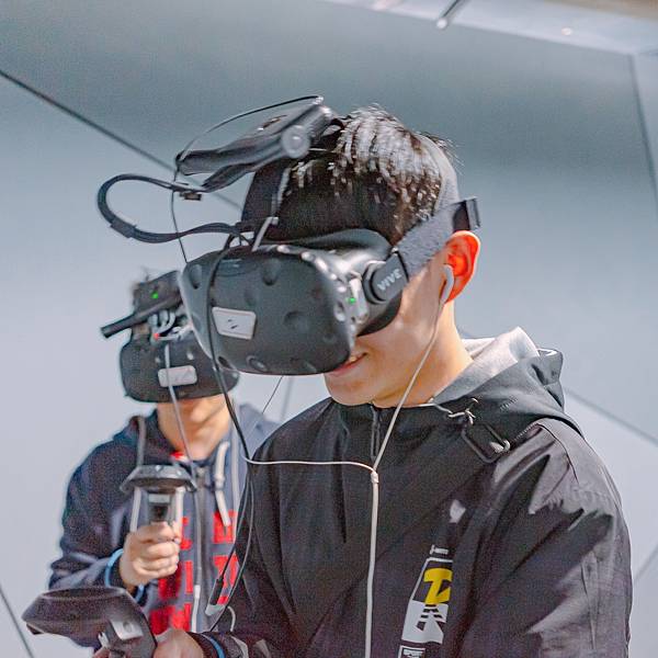 新竹 VR沈浸式遊戲 2.jpeg