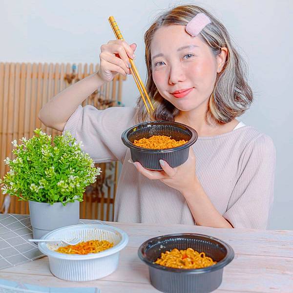 超商美食 日清-UFO炒麵 1.jpeg 超商美食 日清-UFO炒麵 1.jpeg