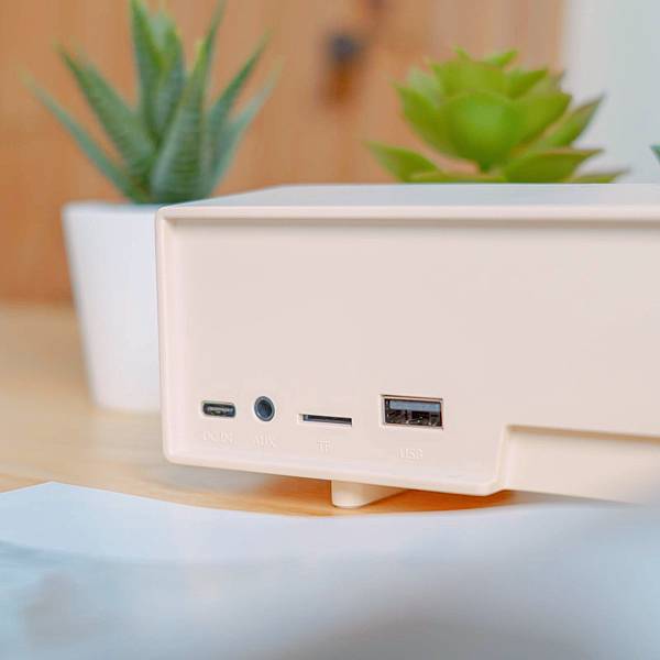 生活好物 OMIX 歐米斯 Y5 重低音復古無線藍牙喇叭 5.jpeg 生活好物 OMIX 歐米斯 Y5 重低音復古無線藍牙喇叭 5.jpeg