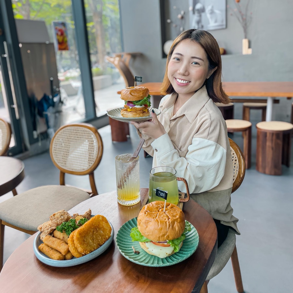 台北 內湖區 Takeout burger%26;cafe 漢堡 早午餐 貓咪 13.jpeg