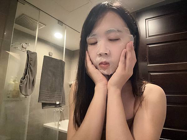[體驗]DELILAH／水潤精華修護面膜／醫美級保養／玻尿酸
