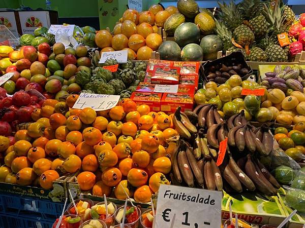 【荷蘭鹿特丹】歐洲最美最時尚的市集『拱廊市場 Markthal』好多荷蘭傳統美食 ★目目愛旅行★