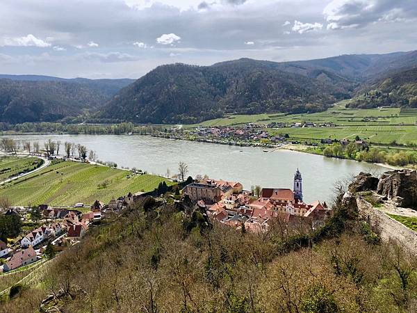 【奧地利 維也納近郊】杜倫斯坦 Dürnstein 獅心王的囚禁，俯瞰著美麗多瑙河畔 ★目目愛旅行★