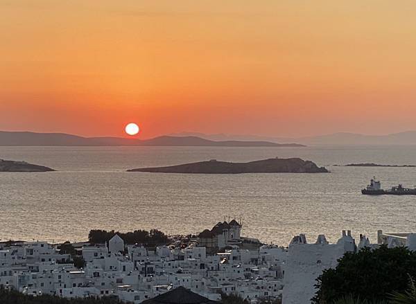 希臘自助行 米克諾斯 無敵夕陽美景餐廳 卡拉瓦基 Karavaki Restaurant 目目愛旅行