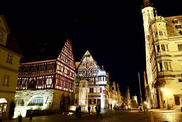 德國 | 置身在童話故事裡的小鎮「羅騰堡 Rothenburg」★目目愛旅行★