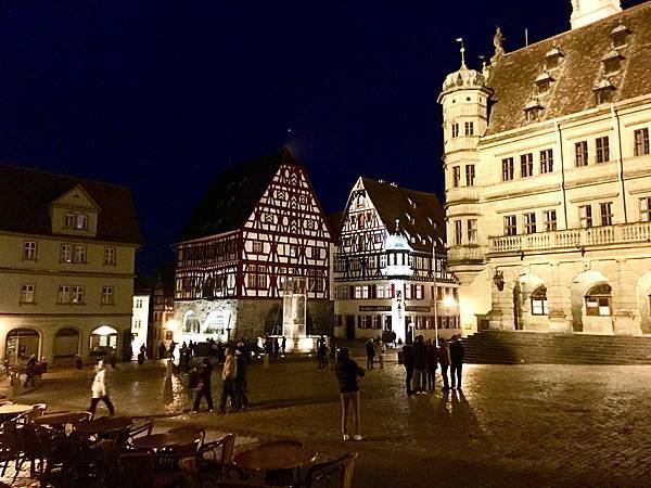 德國 | 置身在童話故事裡的小鎮「羅騰堡 Rothenburg」★目目愛旅行★