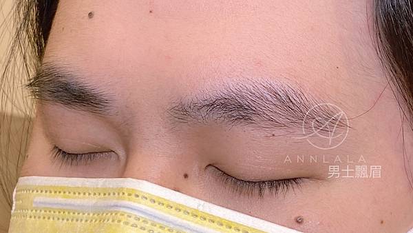 Annlala Beauty 仿真飄眉 男士飄眉 操作前後 2 (1).JPG