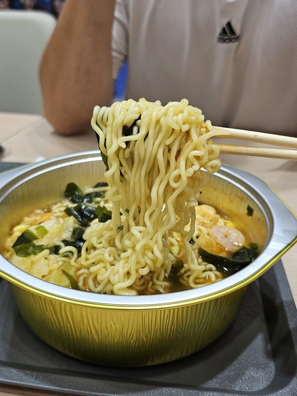 小跑豬24h韓式自助拉麵-新營店