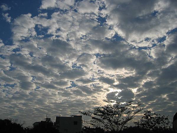 961216秀水家中天空 (3).JPG