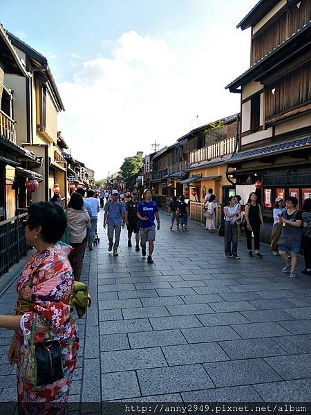 《日本京阪》20170903 · 第四天貴船流水麵。八阪神社