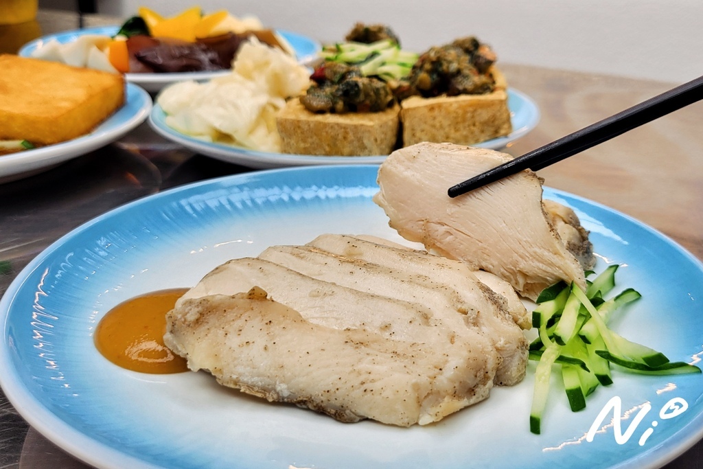202409 台中南區 豬哥明 臭豆腐滷肉飯
