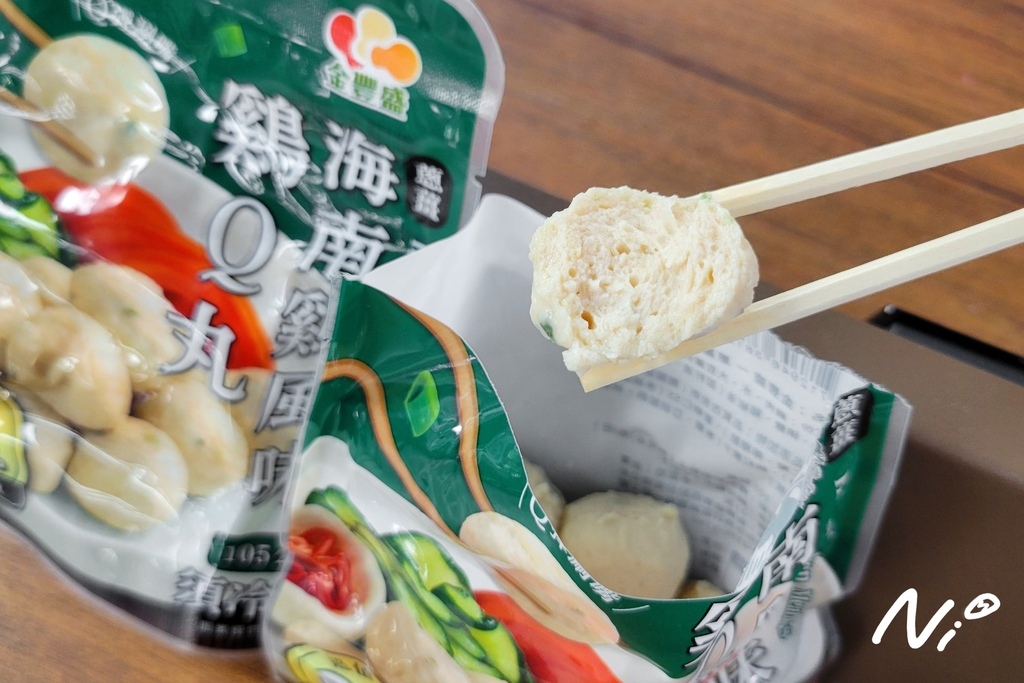 202412 全家 【金豐盛】蔥薑海南雞風味雞Q丸