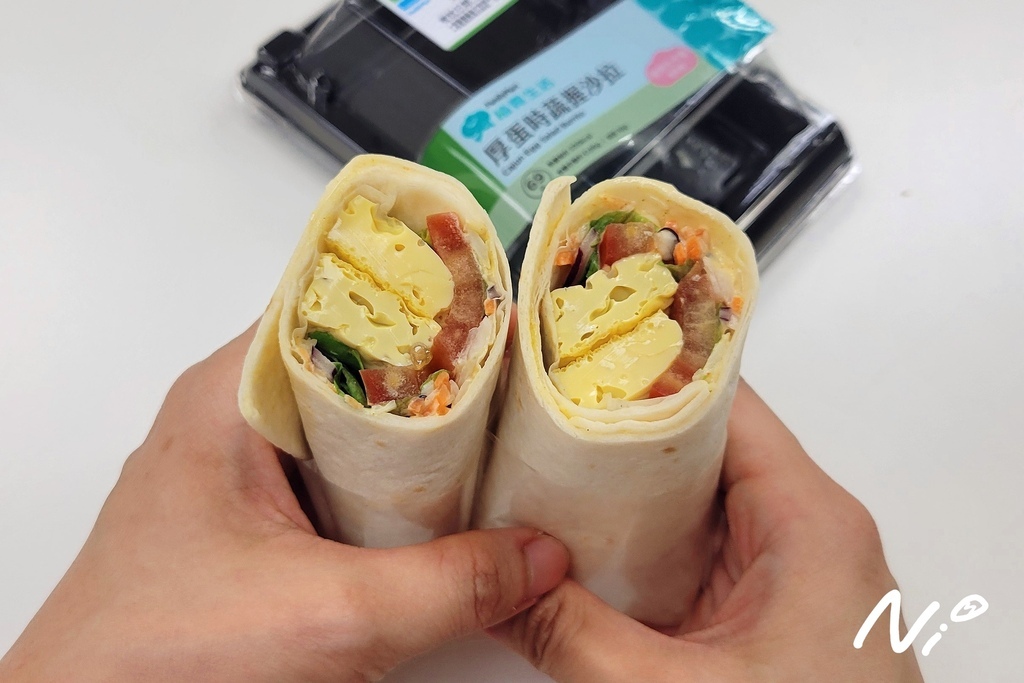 202504 全家Family Mart【植覺生活】厚蛋時蔬握沙拉