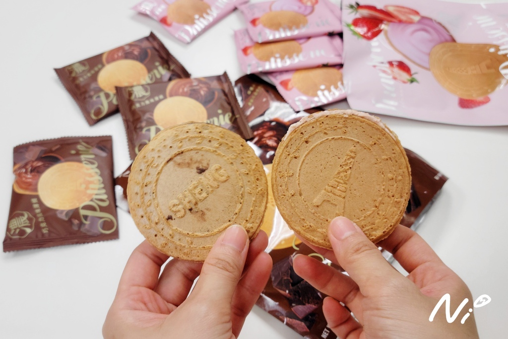 202506【盛香珍】濃草莓薄燒&濃巧克力風味薄燒