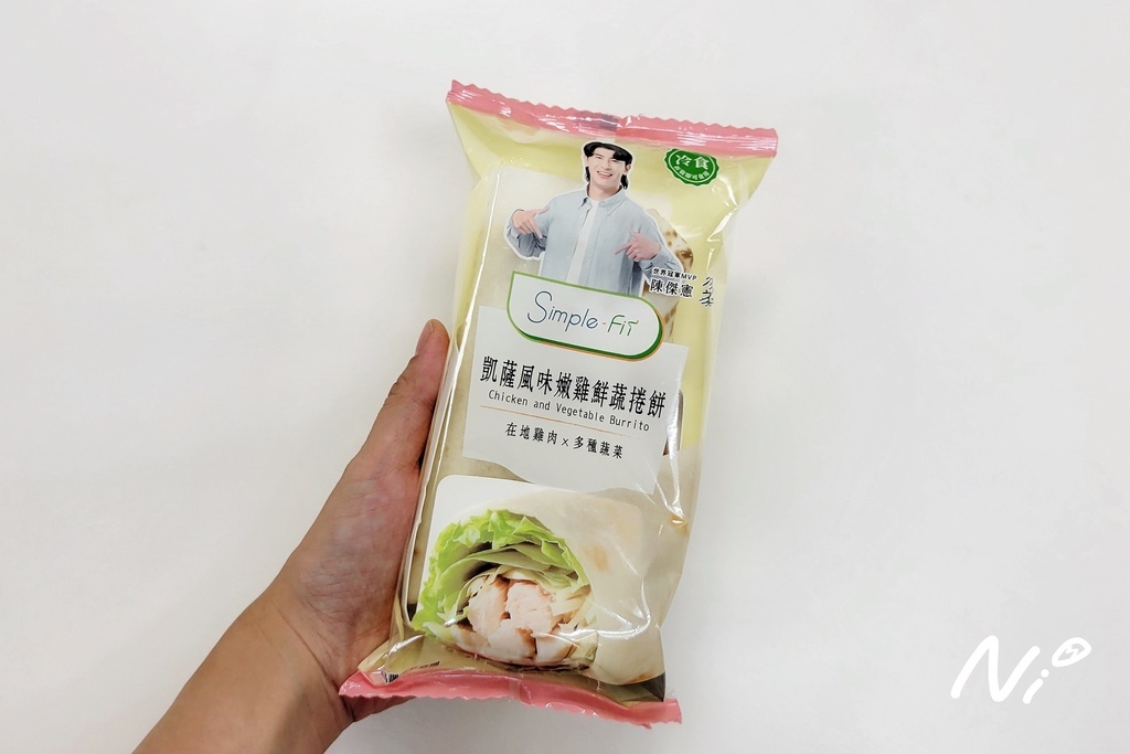 202509 7-ELEVEN【Simple-Fit】凱薩風味嫩雞鮮蔬捲餅 202509 7-ELEVEN【Simple-Fit】凱薩風味嫩雞鮮蔬捲餅