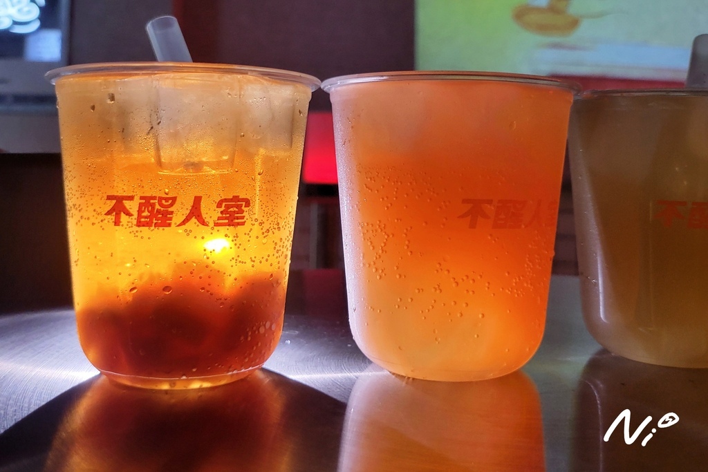 202511 不醒人室×SLAP!