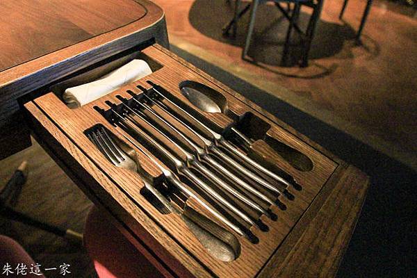 IMG_0037.jpg IMG_0037.jpg