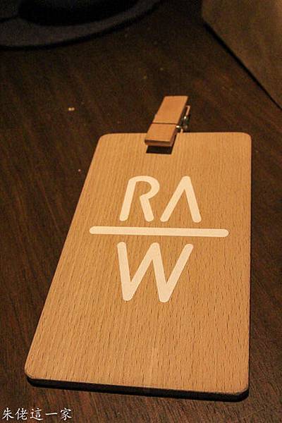 IMG_0068.jpg IMG_0068.jpg