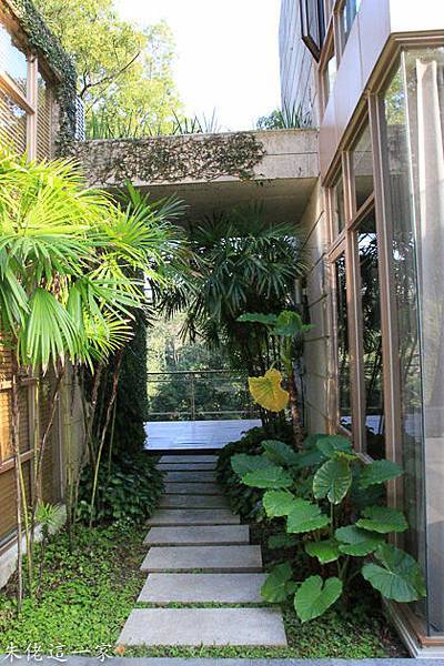 IMG_0413-3.jpg IMG_0413-3.jpg