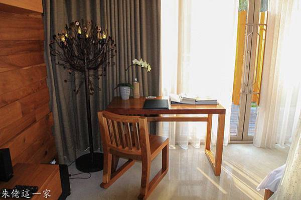 IMG_0452-3.jpg IMG_0452-3.jpg