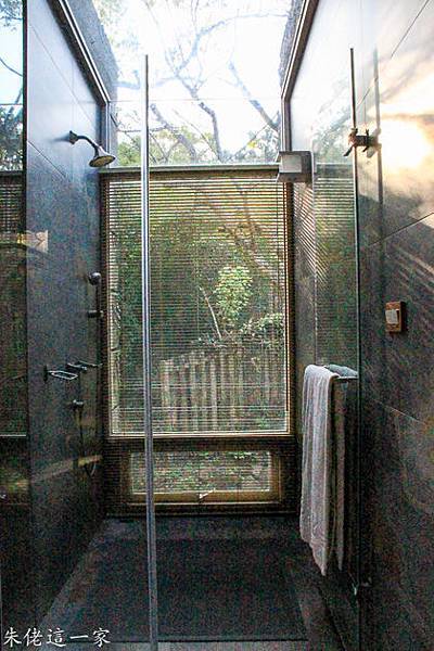 IMG_0474-3.jpg IMG_0474-3.jpg