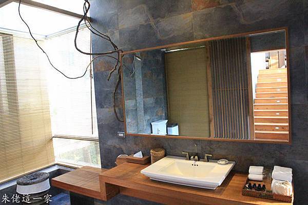 IMG_0487-3.jpg IMG_0487-3.jpg