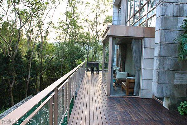 IMG_0529-3.jpg IMG_0529-3.jpg