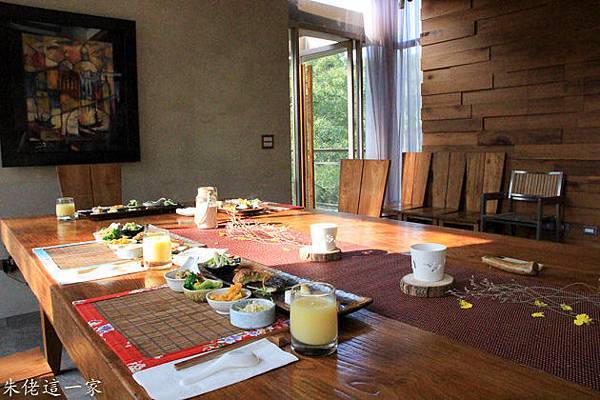 IMG_0684-2.jpg IMG_0684-2.jpg