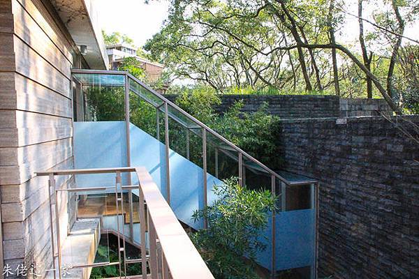 IMG_0698-2.jpg IMG_0698-2.jpg