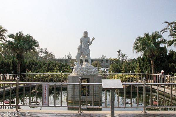 IMG_0706-2.jpg IMG_0706-2.jpg