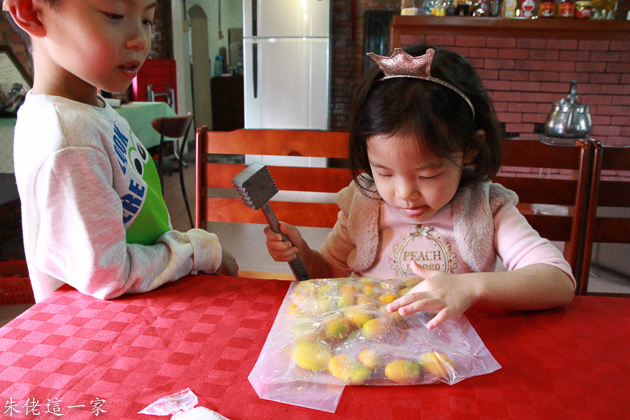 IMG_0569-2.jpg IMG_0569-2.jpg