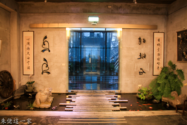 IMG_0352.jpg IMG_0352.jpg