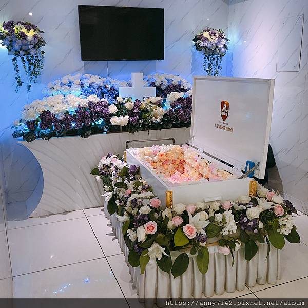 生命禮儀參觀 萬里福田 台北寵物火化 寵物死亡 新北萬里 萬里福田寵物城堡 推翻傳統納骨塔位 讓離別不再感到害怕 將懷抱著滿滿的祝福指引寶貝們前往下一段旅程 發糕媽の花花世界 部落格