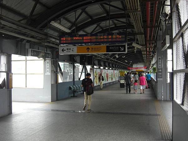 台鐵高雄前站 07.jpg